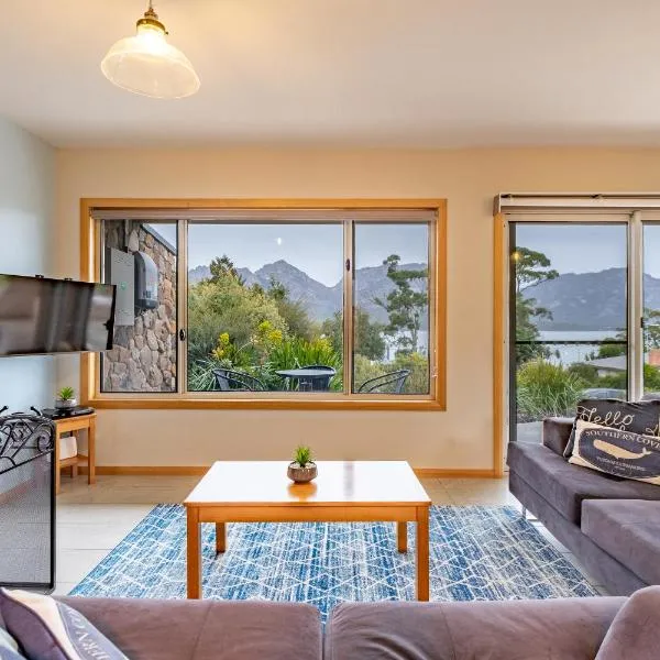 Freycinet Stone Studio 5 - Greystone: Coles Bay şehrinde bir otel