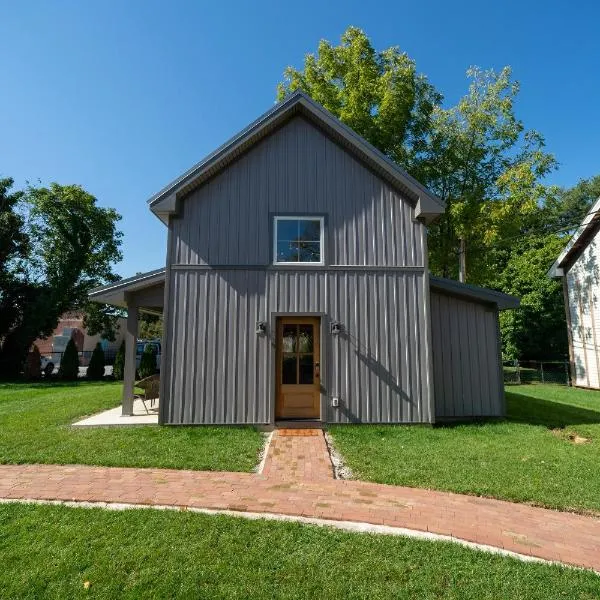 A newly built Tiny House in the center of Historic Kennett Square, hotel u gradu Kenet Skver