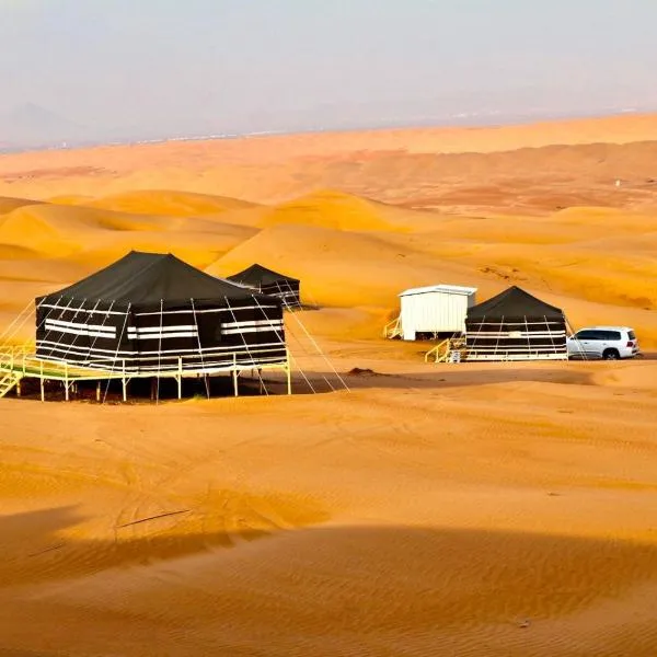 Rashid Desert Private Camp, hotel a Ḩawīyah