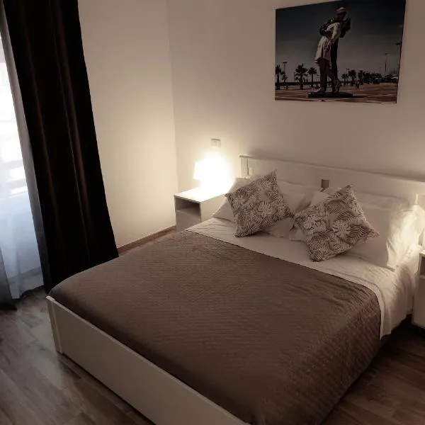 Central Guest House, hótel í Civitavecchia