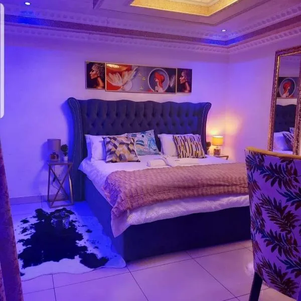 Ko-Porch luxury guest house, hotell i Ga-Ramongwana