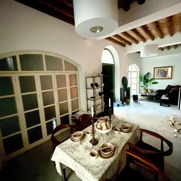 The Old Town Heritage House Platform 357, hotel a Nicosia