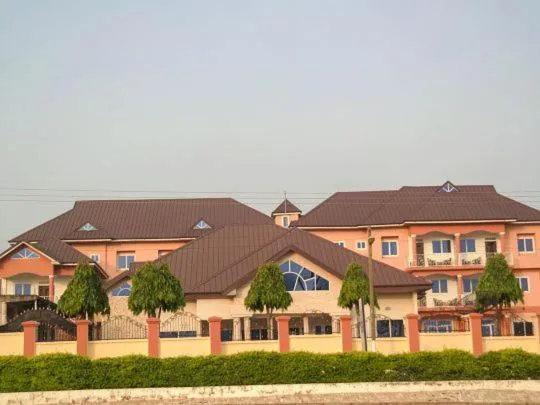 Yakam Hotel Limited, hotel in Kintampo
