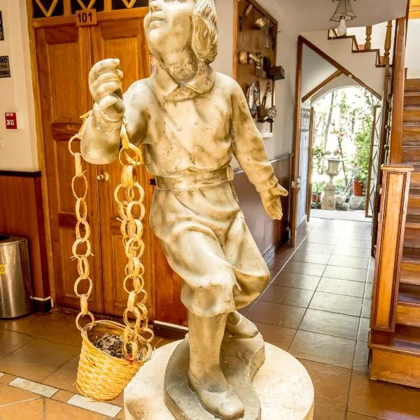 Hotel Museo Casona Ugarte Leon, khách sạn ở Concepción