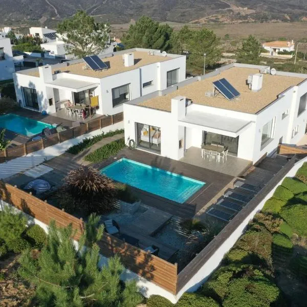 Cairnvillas - Villa Mar C38 Luxury Villa with Private Swimming Pool near Beach, ξενοδοχείο σε Aljezur
