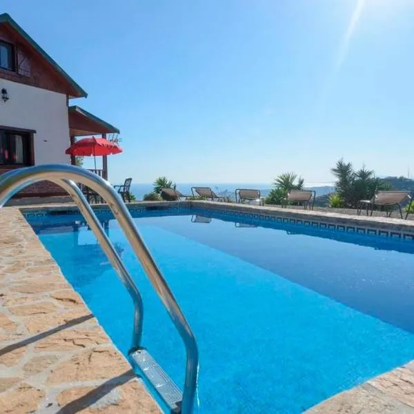House with Private Pool (Piscis)，阿里納斯的飯店