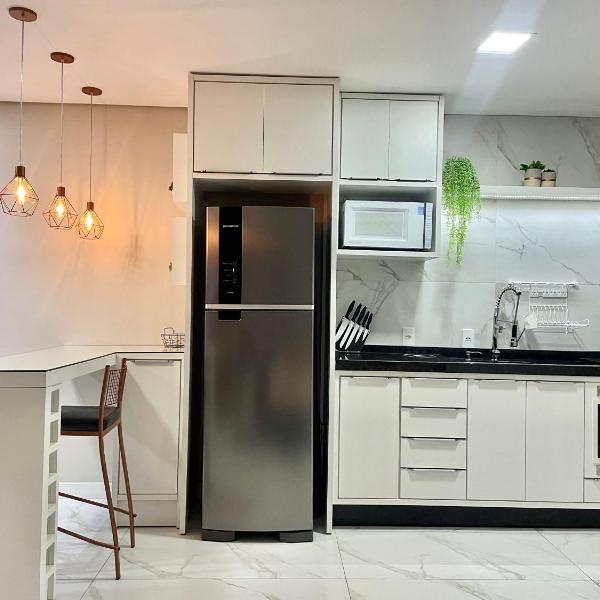 Apto Loft Novo - Porto Belo - 5 min a pé da praia - Foto 4