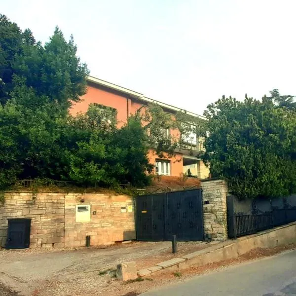 Ai marmi, hotel Pontonban