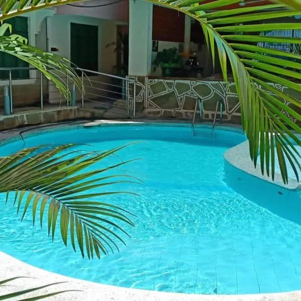 Merry Villa Hotel & Apartments, hotel in Jumba la Mtwana