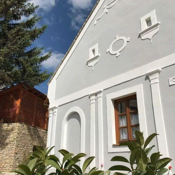 Arácsi Vendégház, hotel v destinaci Balatonfüred