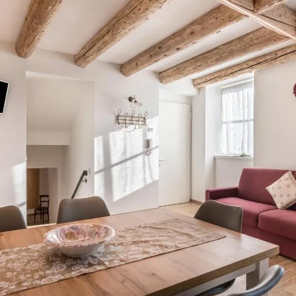 L'antica corte apt Mara، فندق في ليفيكو تيرمي