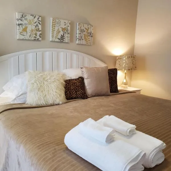 House of Favor, hotel v destinaci Redding