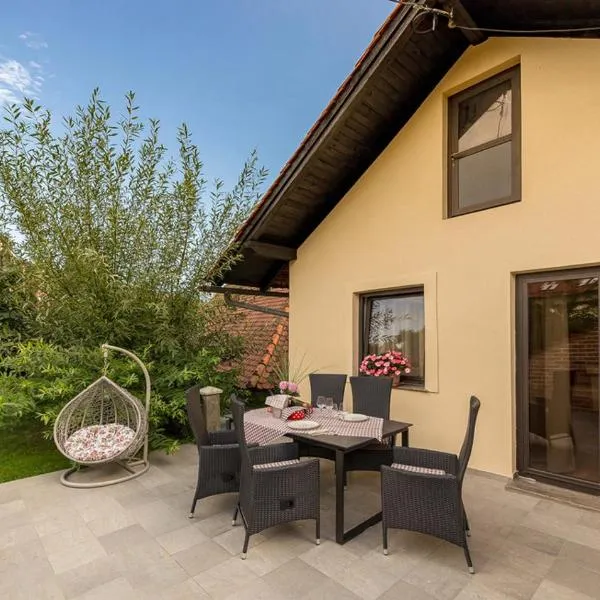 Apartma Rozika, hotel v destinaci Ptuj