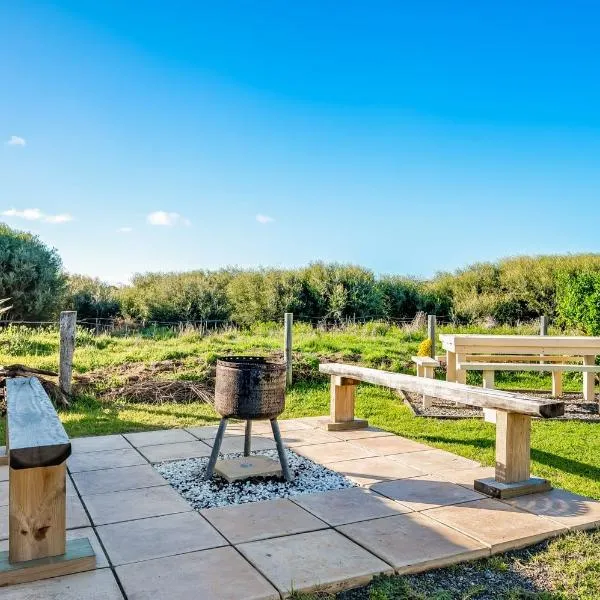Sea Breeze 3BR WIFI Family and Pet friendly, hotel in Middleton