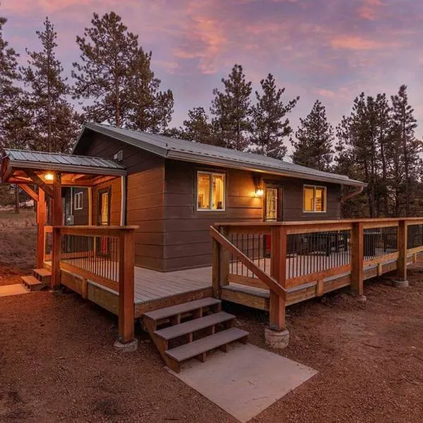 Mountain Getaway - Dark Sky Views - The Fossil Lodge, hotel u gradu 'Cripple Creek'