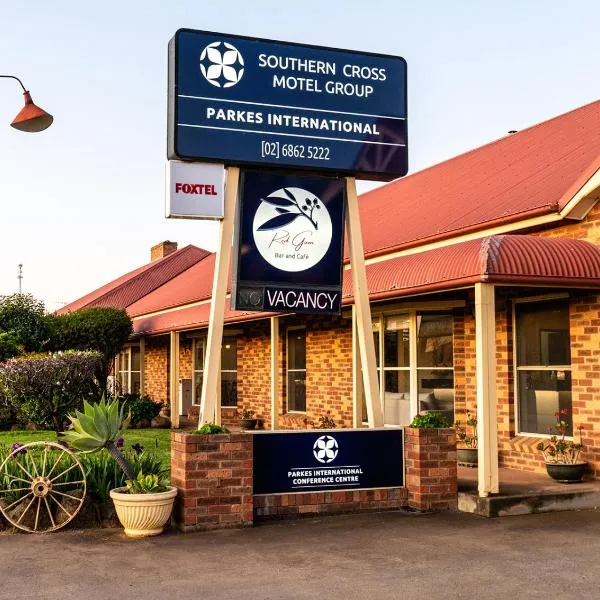 Parkes International, hotel di Parkes