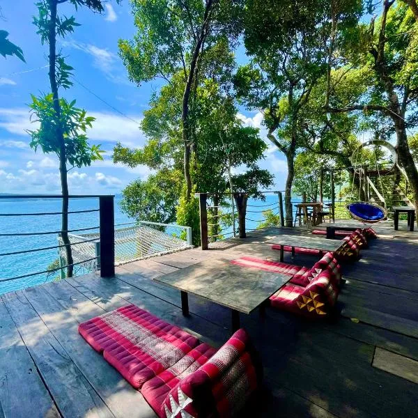 The Cliff Hostel, M'Pay Bay, hotel in Koh Rong Sanloem