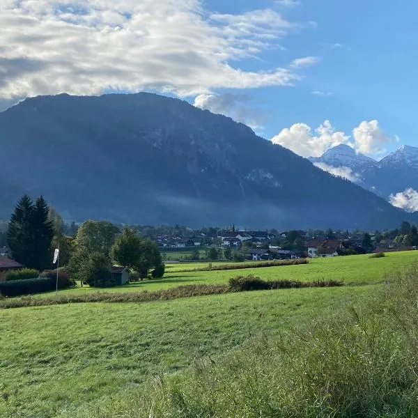 Ferienwohnung Panorama inkl. Chiemgaukarte, hotel en Ruhpolding