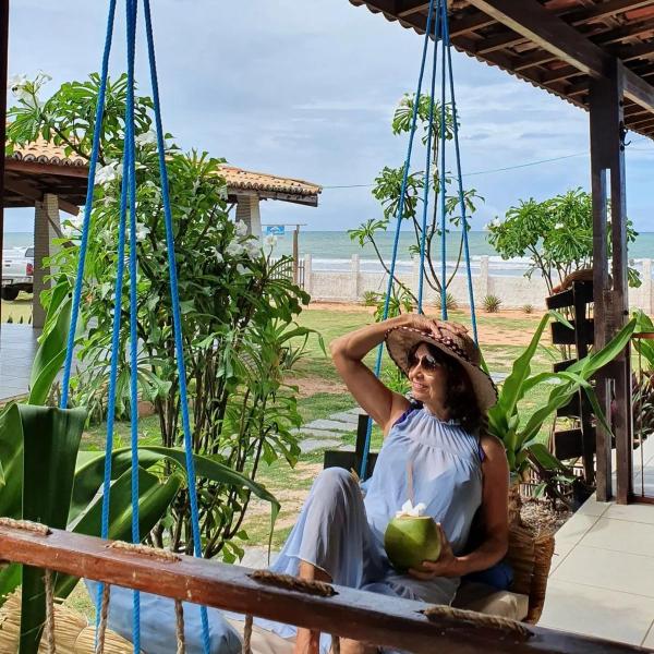 Studio pé na areia com 2 quartos, sala e cozinha