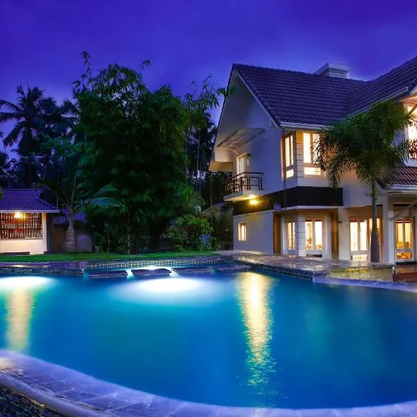 Royad Calicut Farm House - Premium Villa with Pool Inside a Farm, hotel in Kunnamangalam