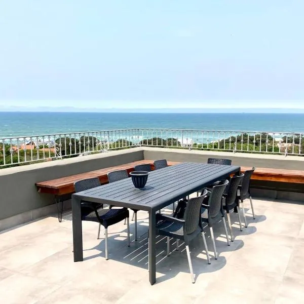 Ocean Rocks Villa, Umhlanga, hotel in Durban