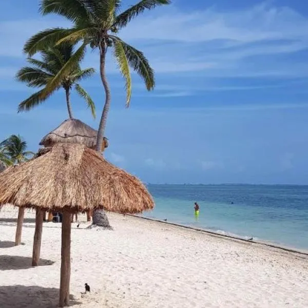 Casa Monik, a dos pasos de la Playa, hotel en Cancún