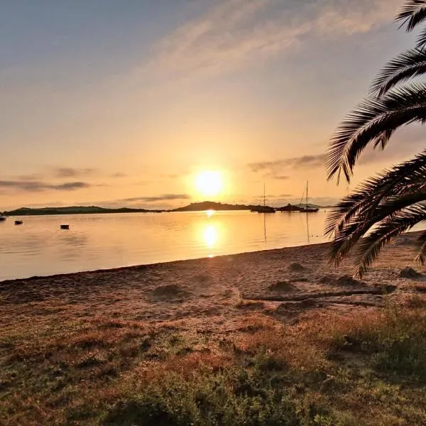 Camping La Baie des Voiles, hotel v destinaci Porto-Vecchio