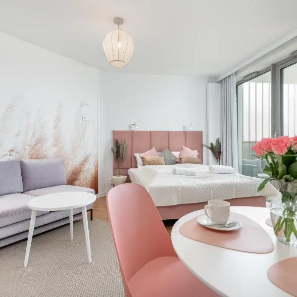 Apartments Mazowiecka Pobierowo by Noclegi Renters, hotel in Pobierowo