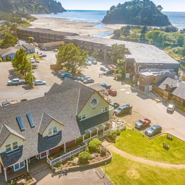 Cozy Coastal Condo Steps from the Beach with Deck Views, hotel a Neskowin