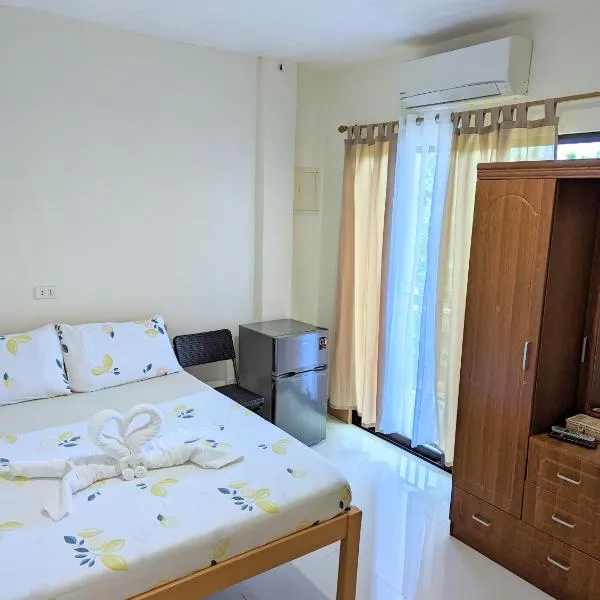 Charlina Inn Panglao, hotel v destinaci Panglao