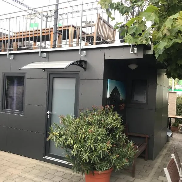 Tiny House Black Pearl, hotel in Tettnang