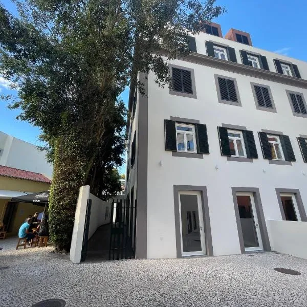 Living Funchal Executive, hotel ve Funchalu