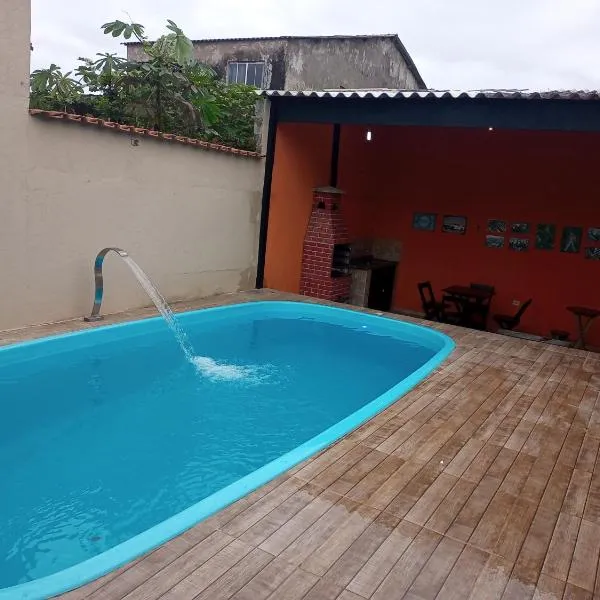 Casa com piscina em Mongaguá, hotel a Mongaguá