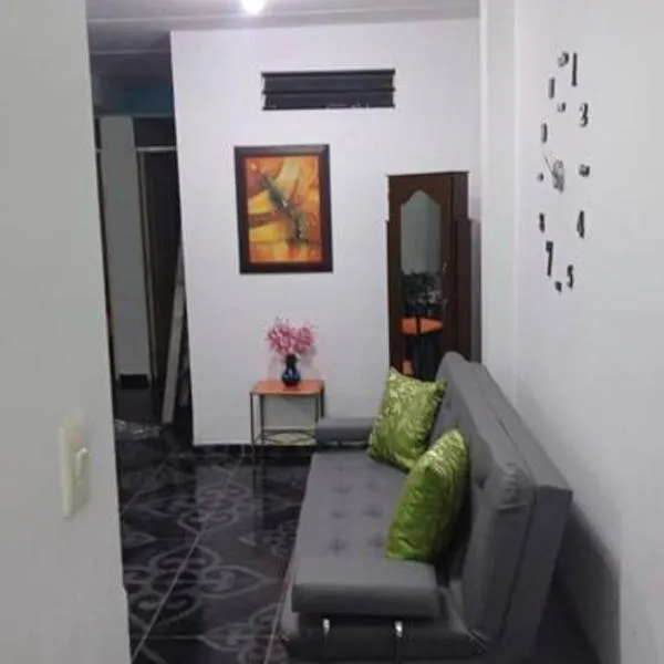 Comodo y bonito apartamento en Palmira Las Americas, hotel di Florida