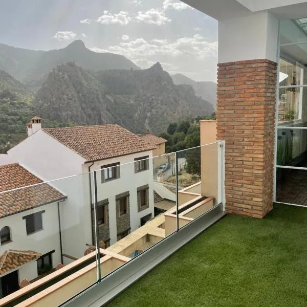 Apartamento Isabella suite, Hotel in Güéjar-Sierra