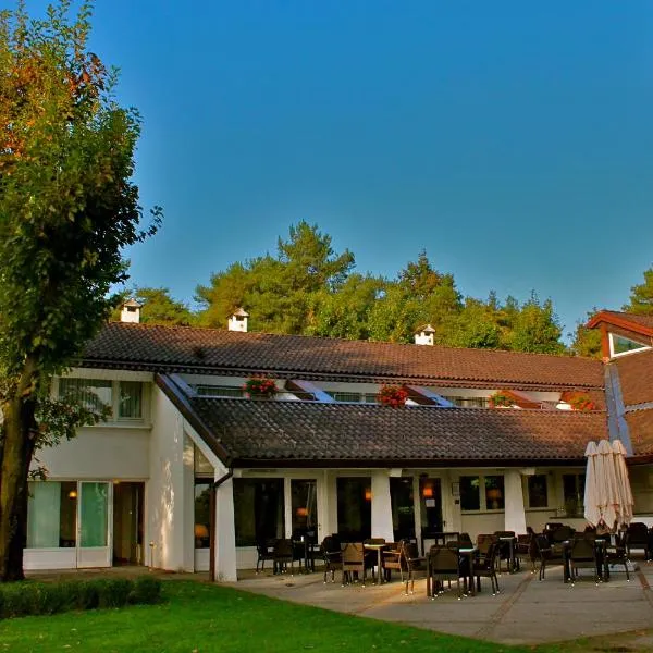 Golf Hotel La Pinetina, hotel v destinaci Appiano Gentile