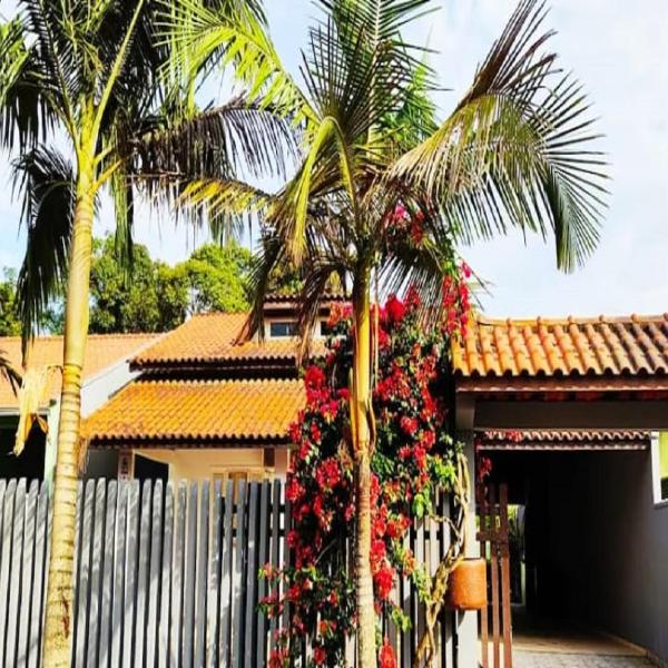 Linda casa c/Piscina, Ar e conforto próximo do Mar