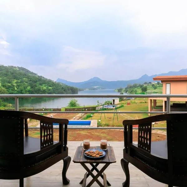 StayVista's Shivom Villa 1 - A Serene Escape with Views of the Valley and Lake, hotel v destinaci Lonavala