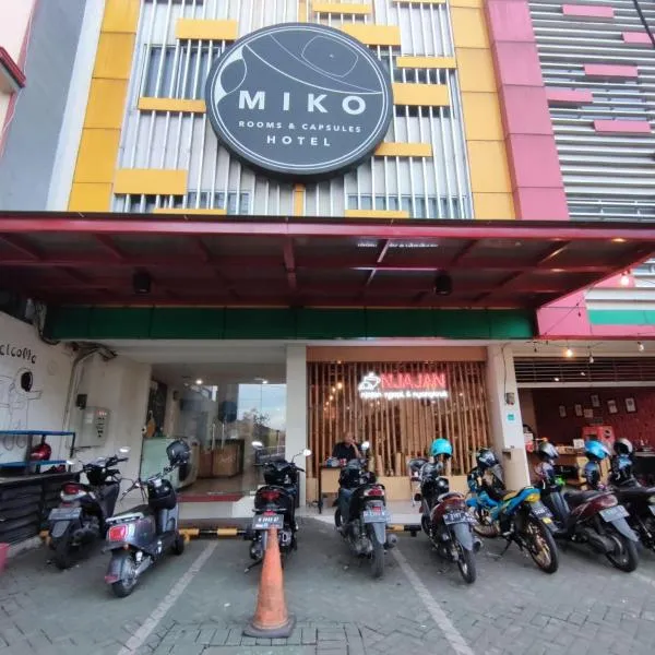 Miko Rooms & Capsules hotel, hotel in Bungurasih