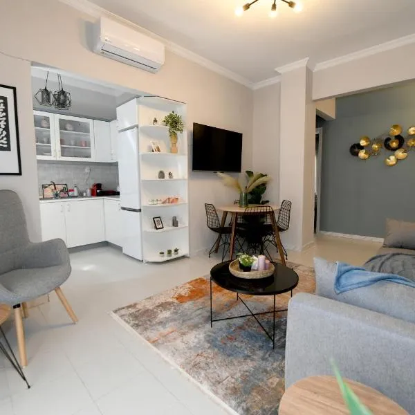 Lovely luxury apartment, hotel in Serres