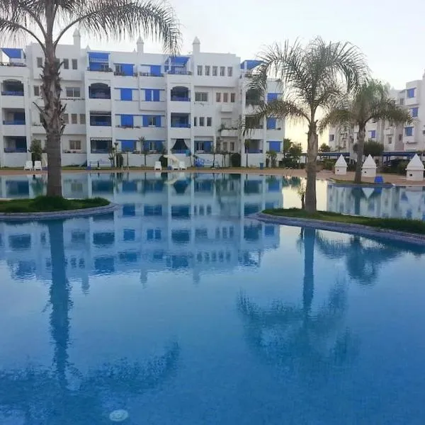 Superbe appart 3pieces a sania plage MARINA SMIR: M'diq şehrinde bir otel