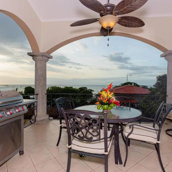 Sunrise 48- 3 Bedroom Ocean View Penthouse Condo, khách sạn ở Tamarindo