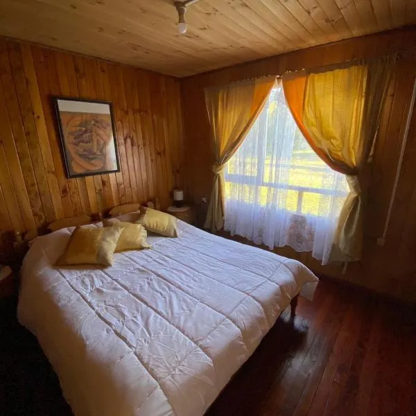 Cabañas Campestres Villarrica, hotel v destinaci Villarrica
