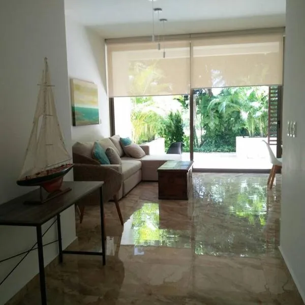 BahiaPrincipe Tulum Country Club Condo w/whirlpool, hotel in Tulum