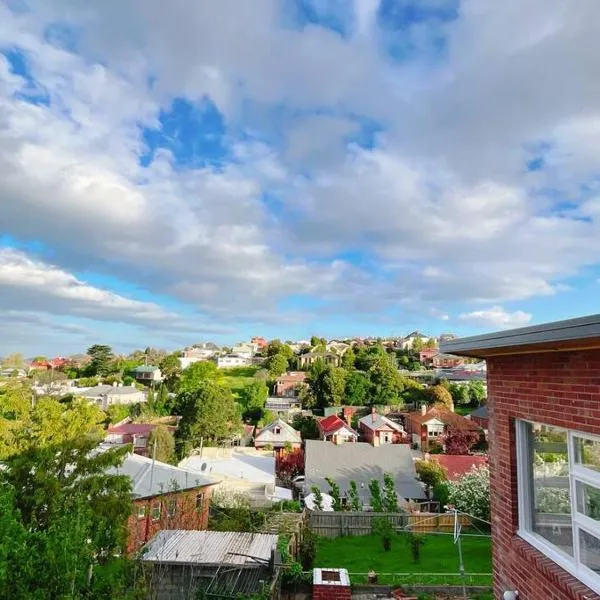 Stunning West Hobart Home- Close to city and shops, hotel a Hobart