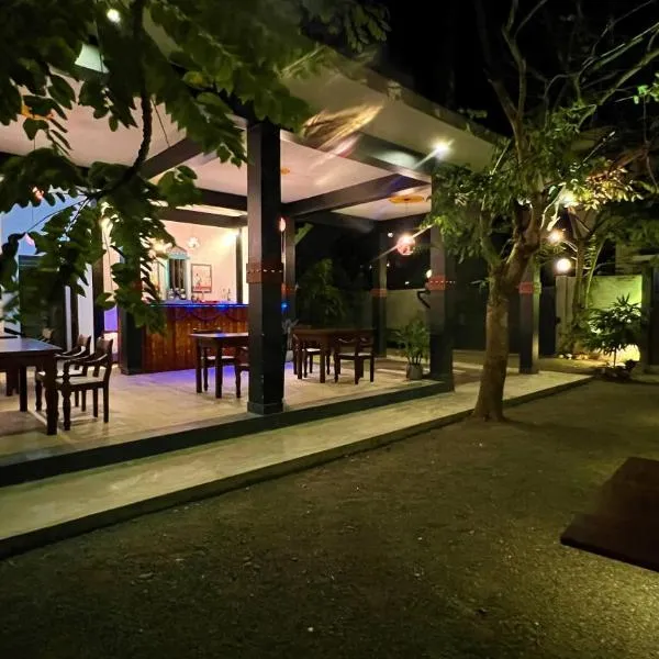 Sea Pink Residence, hotel v destinaci Bentota