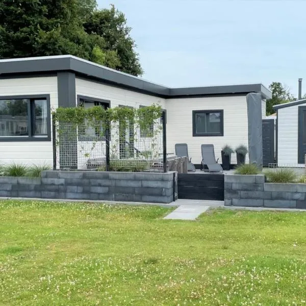 Chalet ‘De Sânkop’, hotel v destinaci Makkum