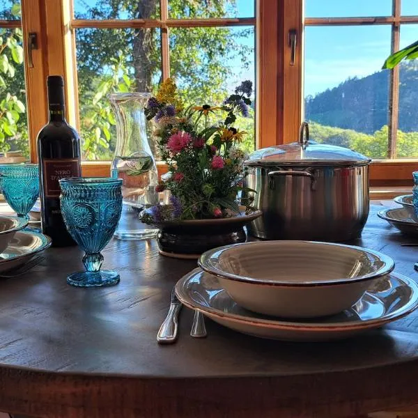 Gemütliche Waldrandlage in Badenweiler Sehringen Ferienwohnung, hótel í Badenweiler