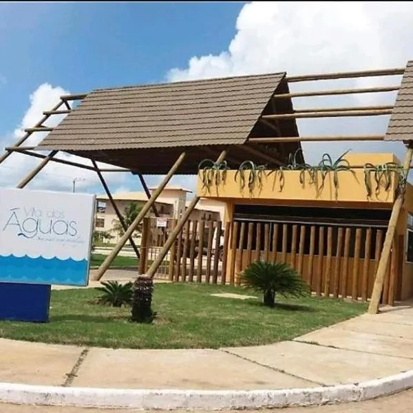 Apto Térreo - Condomínio Vila das Águas, hotel en Mangue Seco