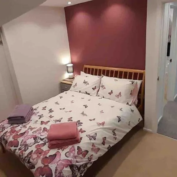 Willow Cottage Cosy Cornish Rural Retreat - Dog Friendly Cornwall, hotel di Ponsanooth